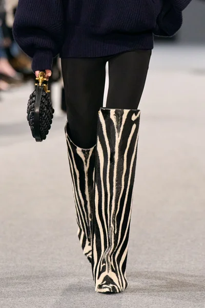 Look 54